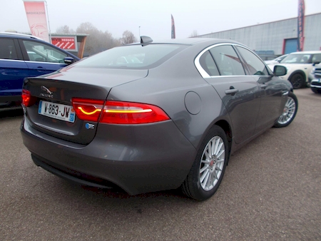 JAGUAR XE 2.0D E-PERFORMANCE 163 CV PRESTIGE AUTO  ****************** 1 ERE MAIN AVEC SEULEMENT 60453 KMS  !!! *****************